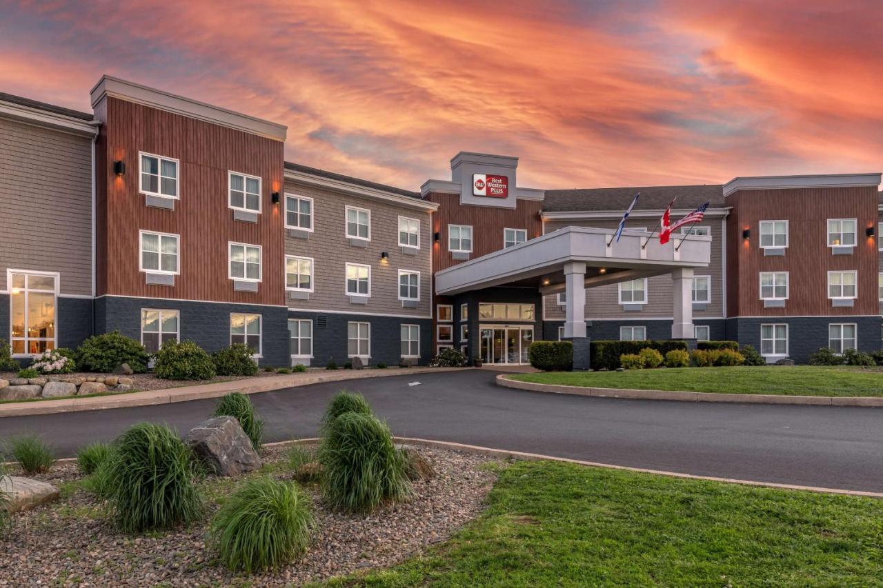 Best Western Plus Bridgewater Hotel & Convention Centre Exterior photo