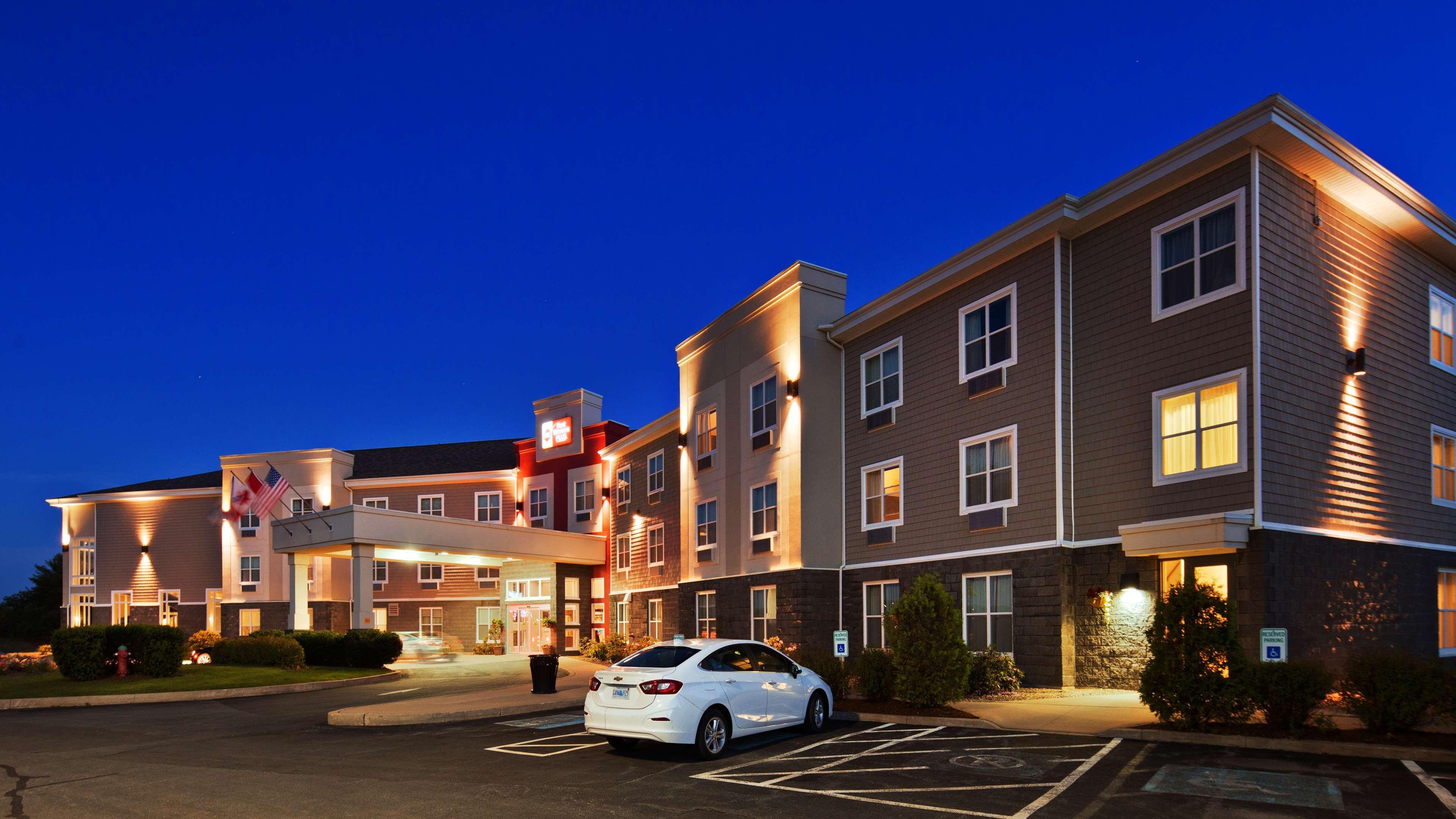 Best Western Plus Bridgewater Hotel & Convention Centre Exterior photo