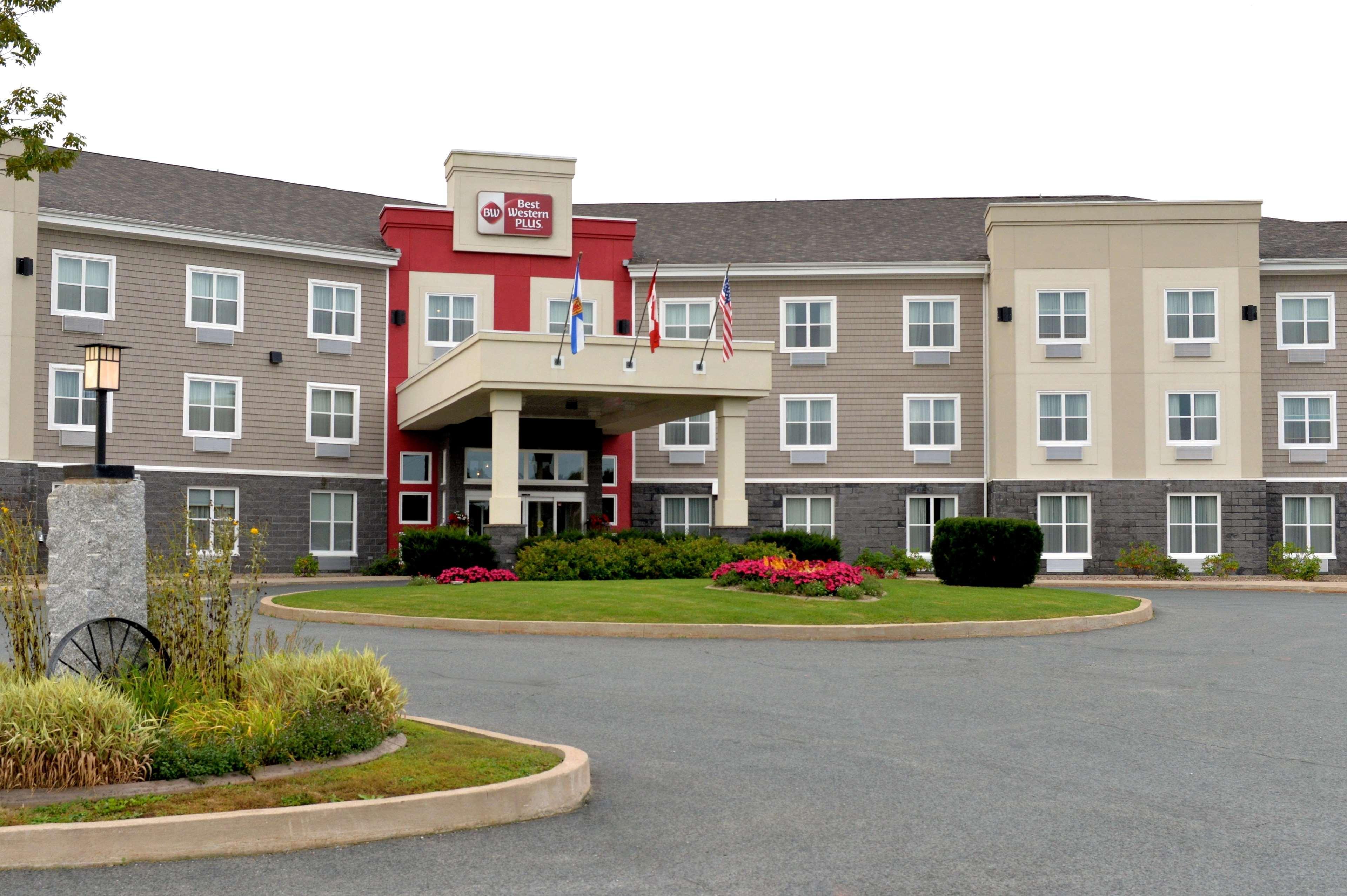 Best Western Plus Bridgewater Hotel & Convention Centre Exterior photo